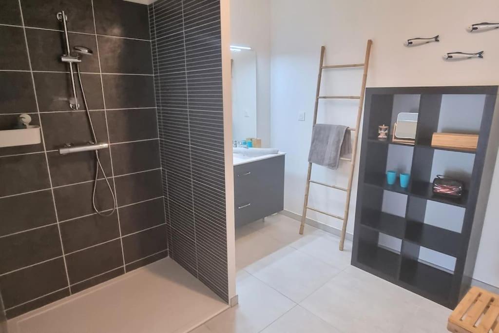 Le Segreto Deco Sur Les Quais 2 Parkings Prives Neuf Apartment Sete Bagian luar foto