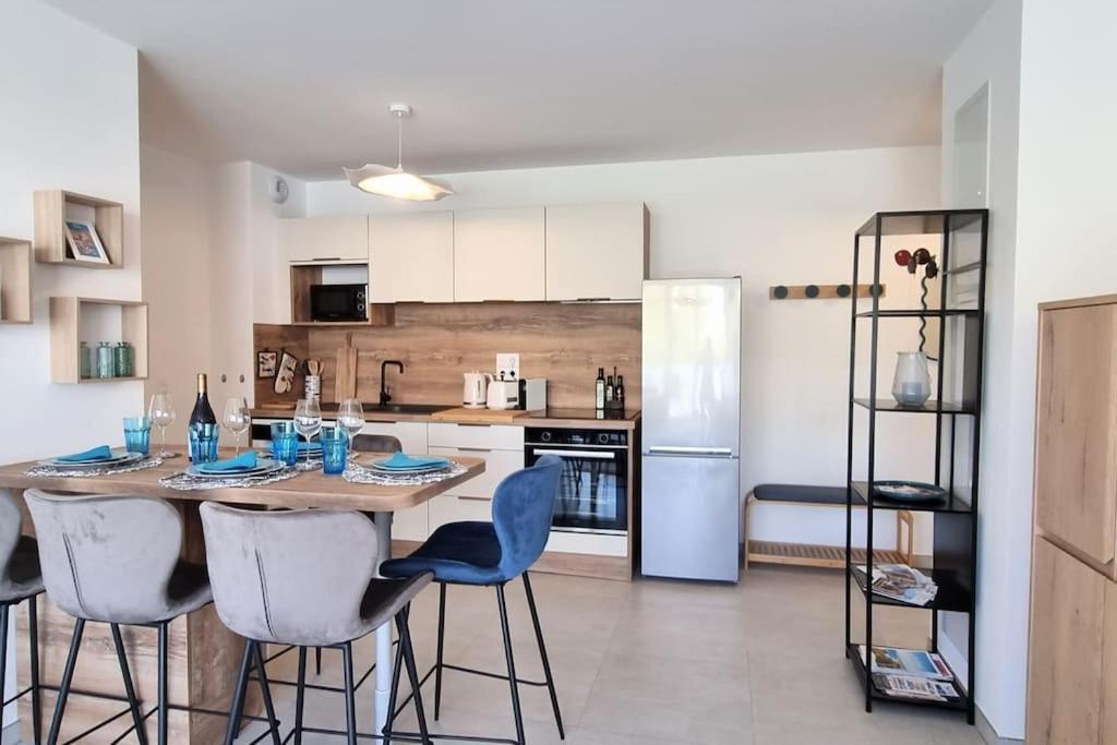 Le Segreto Deco Sur Les Quais 2 Parkings Prives Neuf Apartment Sete Bagian luar foto